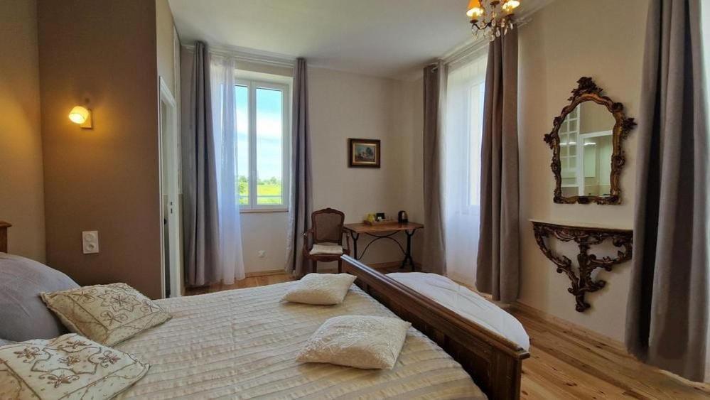 Aux Roses De Cedres Chambre Savane Salvagnac Luaran gambar
